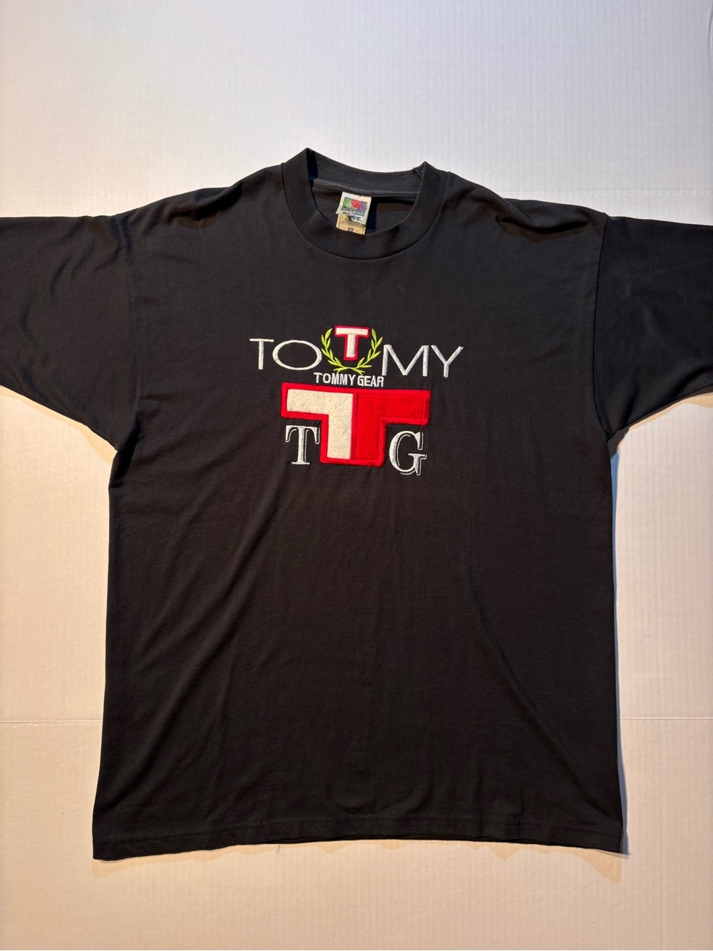 Vtg Tommy Hilfiger Tommy Gear Embroidered Logo 90’s Fruit Of The Loom T-shirt XL
